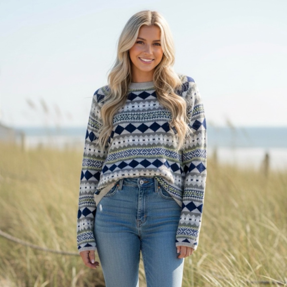 NWT Geometric Patterned‎ Sweater